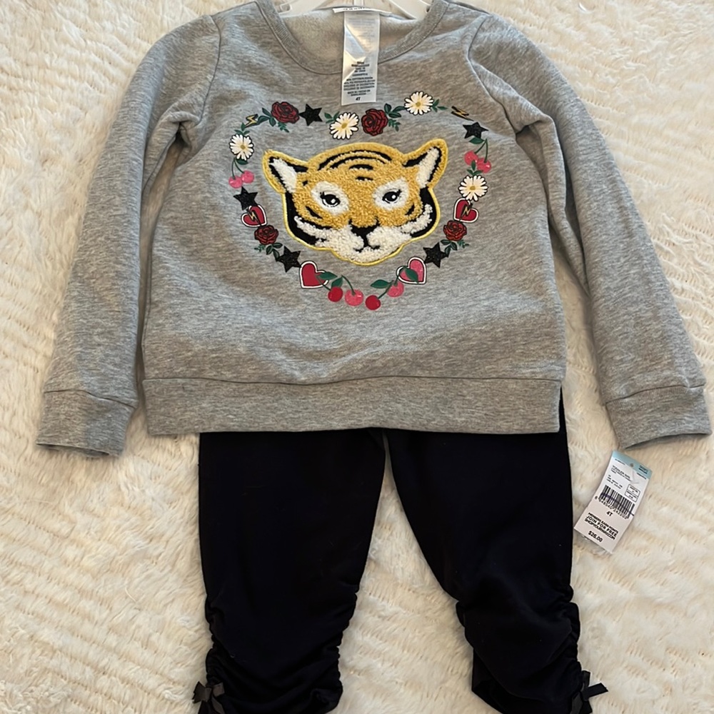 NWT tiger sweat set
